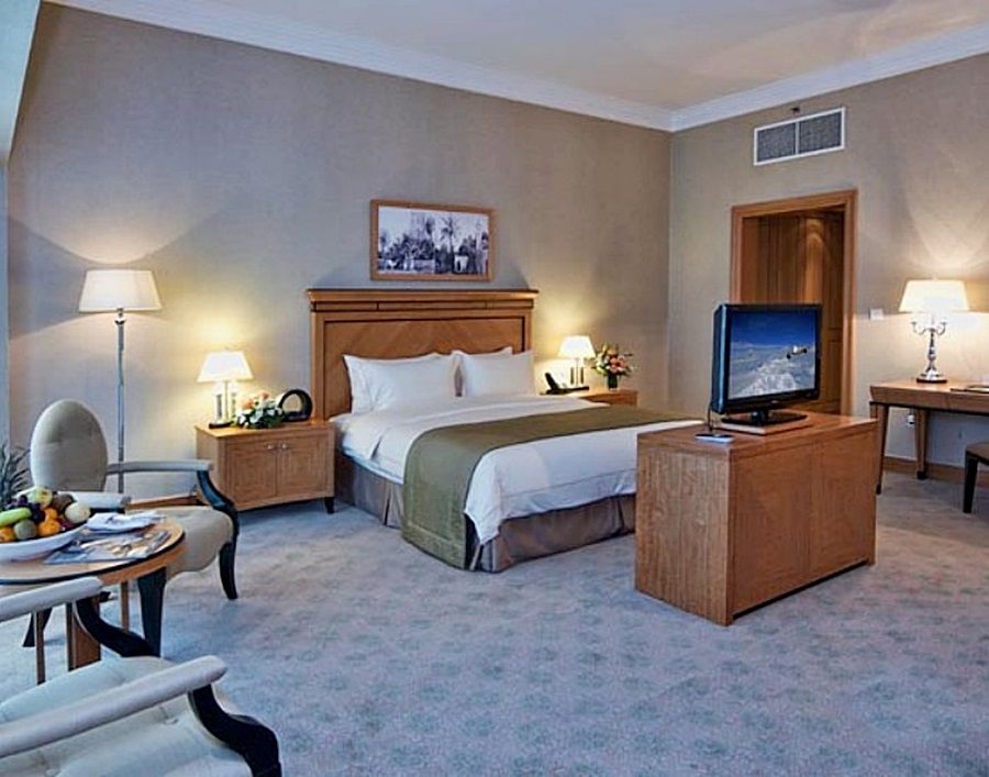 Wiseman Grand Hotel Doha Extérieur photo A room at the hotel