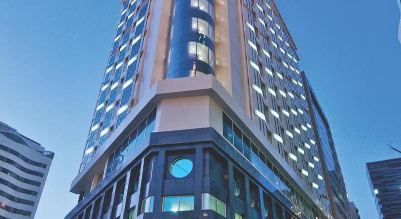 Wiseman Grand Hotel Doha Extérieur photo The hotel in 2012